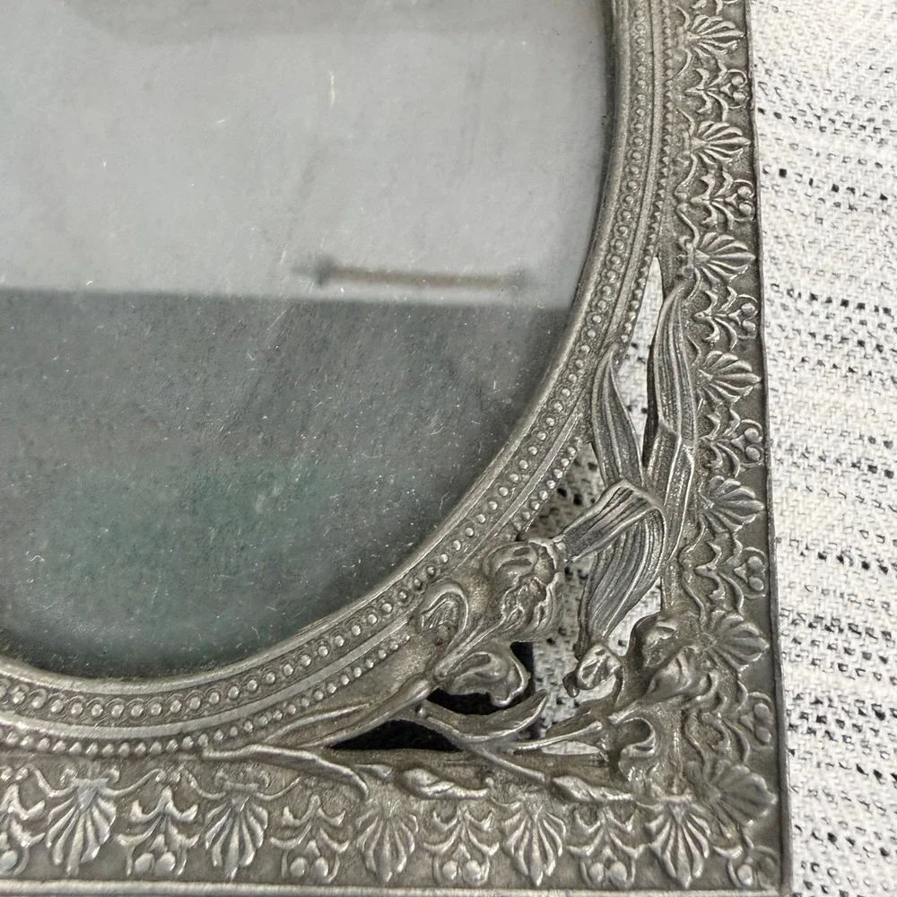 Vintage Silver Plated Rectangular Ornate Photo Frame Oval Window Art Nouveau